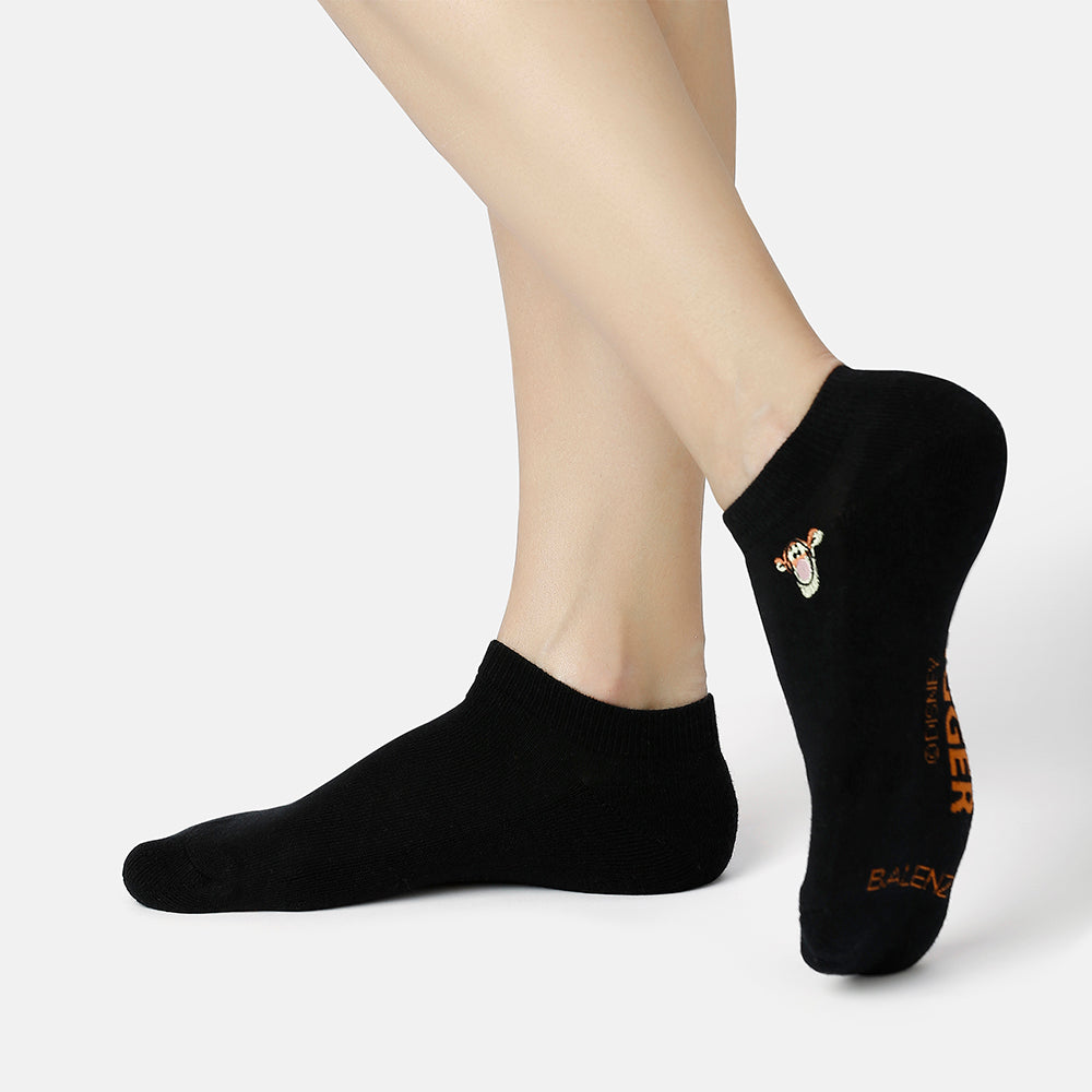 Women’s Winnie The Pooh Embroidered Ankle Socks