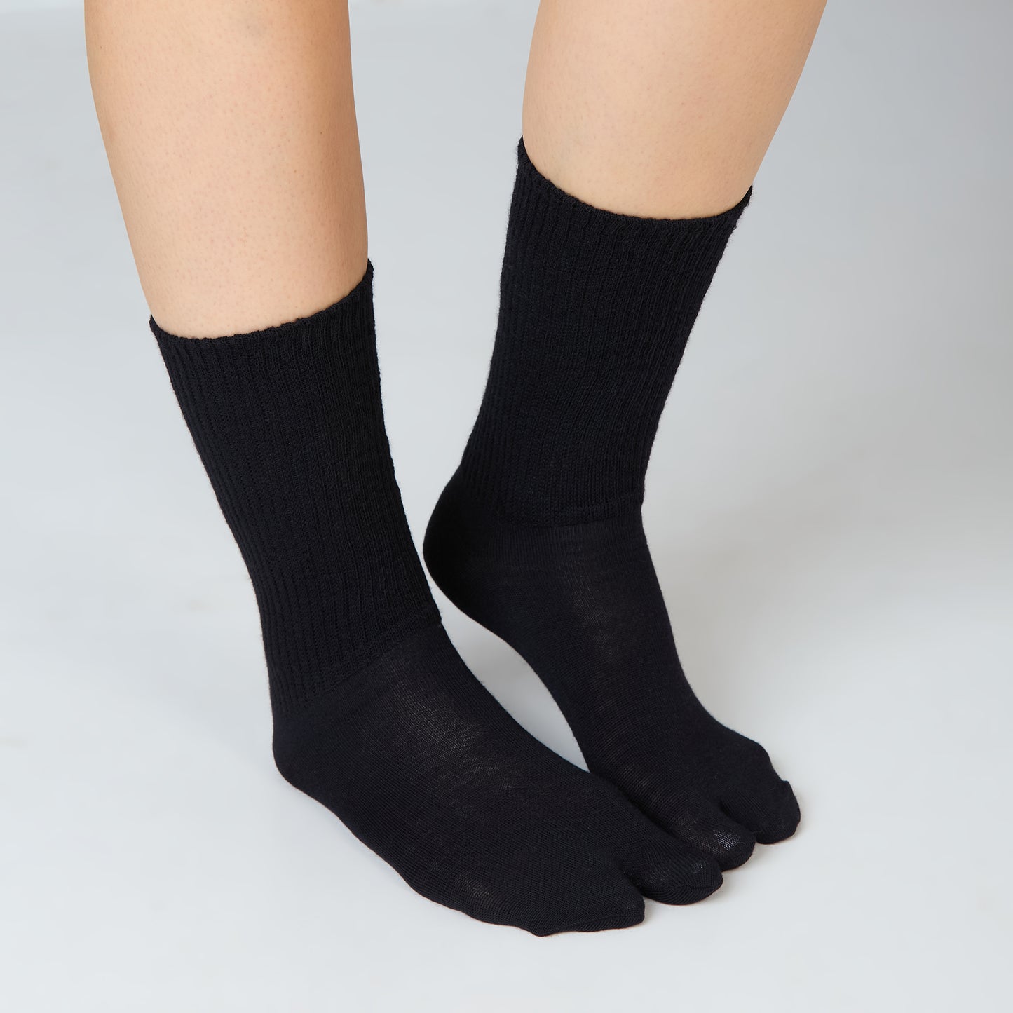 Women’s Solid Woollen Toe Socks