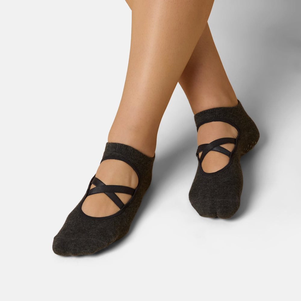 
                      
                        Women’s Studio Collection Yoga & Pilates Socks
                      
                    