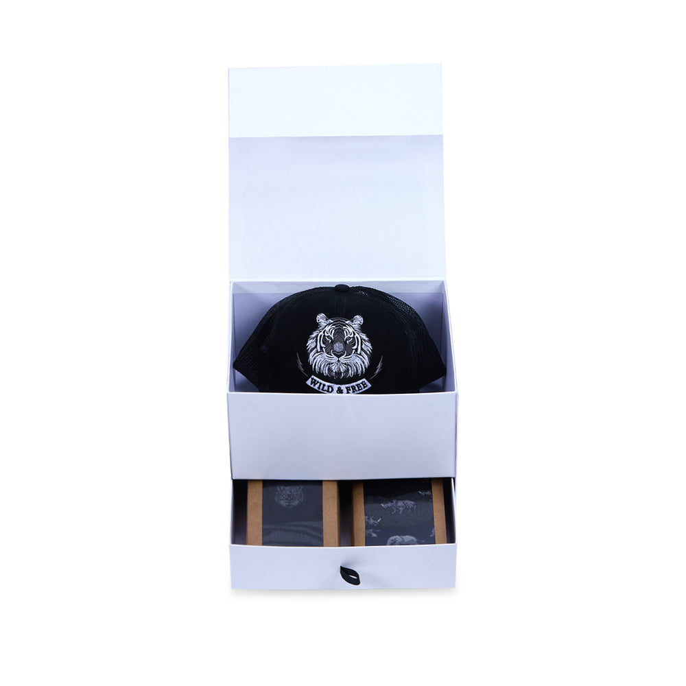 
                      
                        Men's WWF | WWF Theme Gift Box | Socks and Cap | Officially Licensed
                      
                    