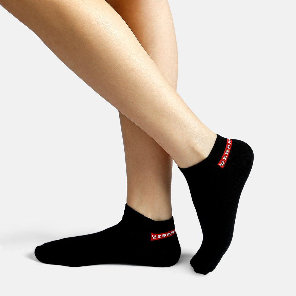 
                      
                        Women’s We Bear Bears Gift Pack with Ankle Socks
                      
                    