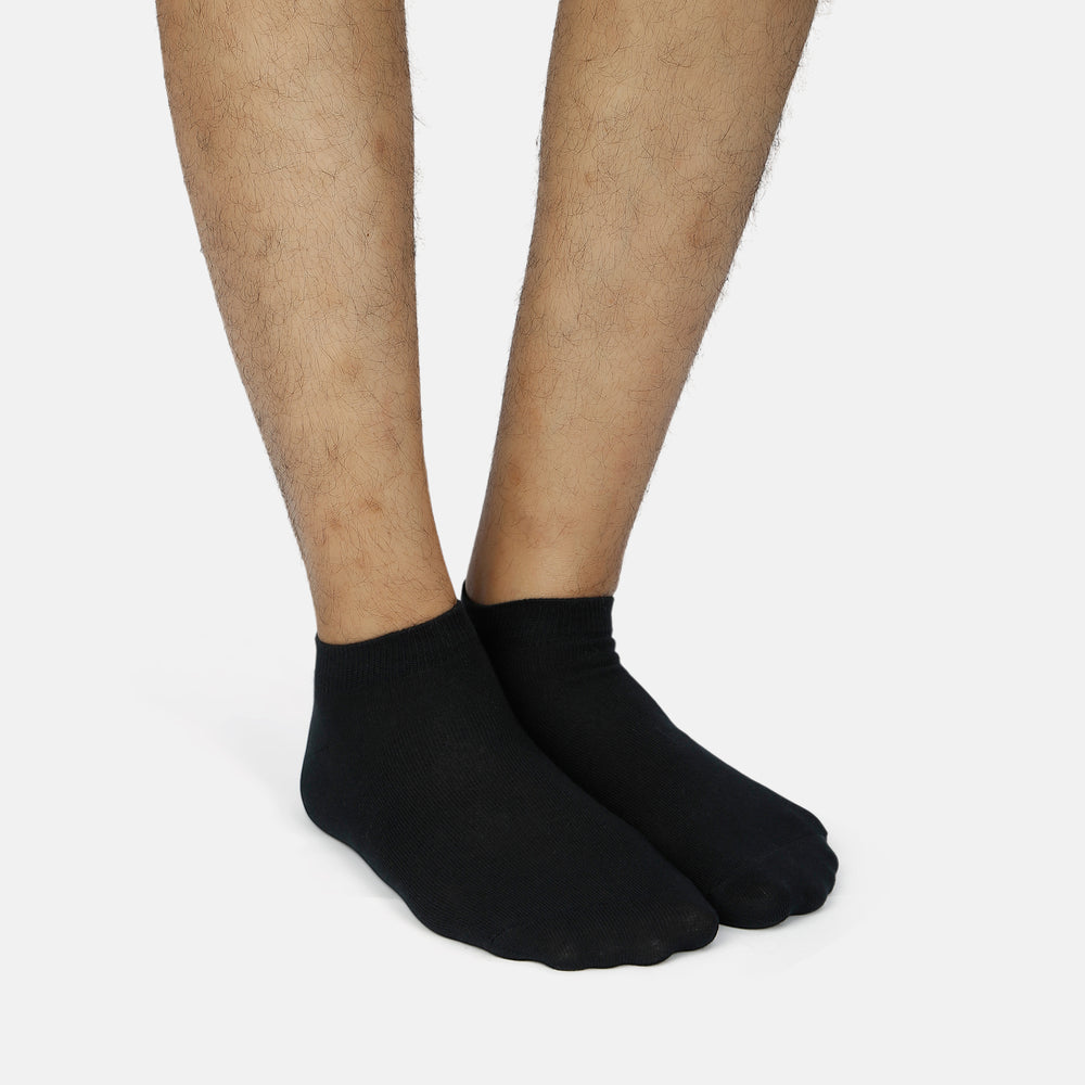 
                      
                        Men’s Cotton Solid Ankle Socks
                      
                    