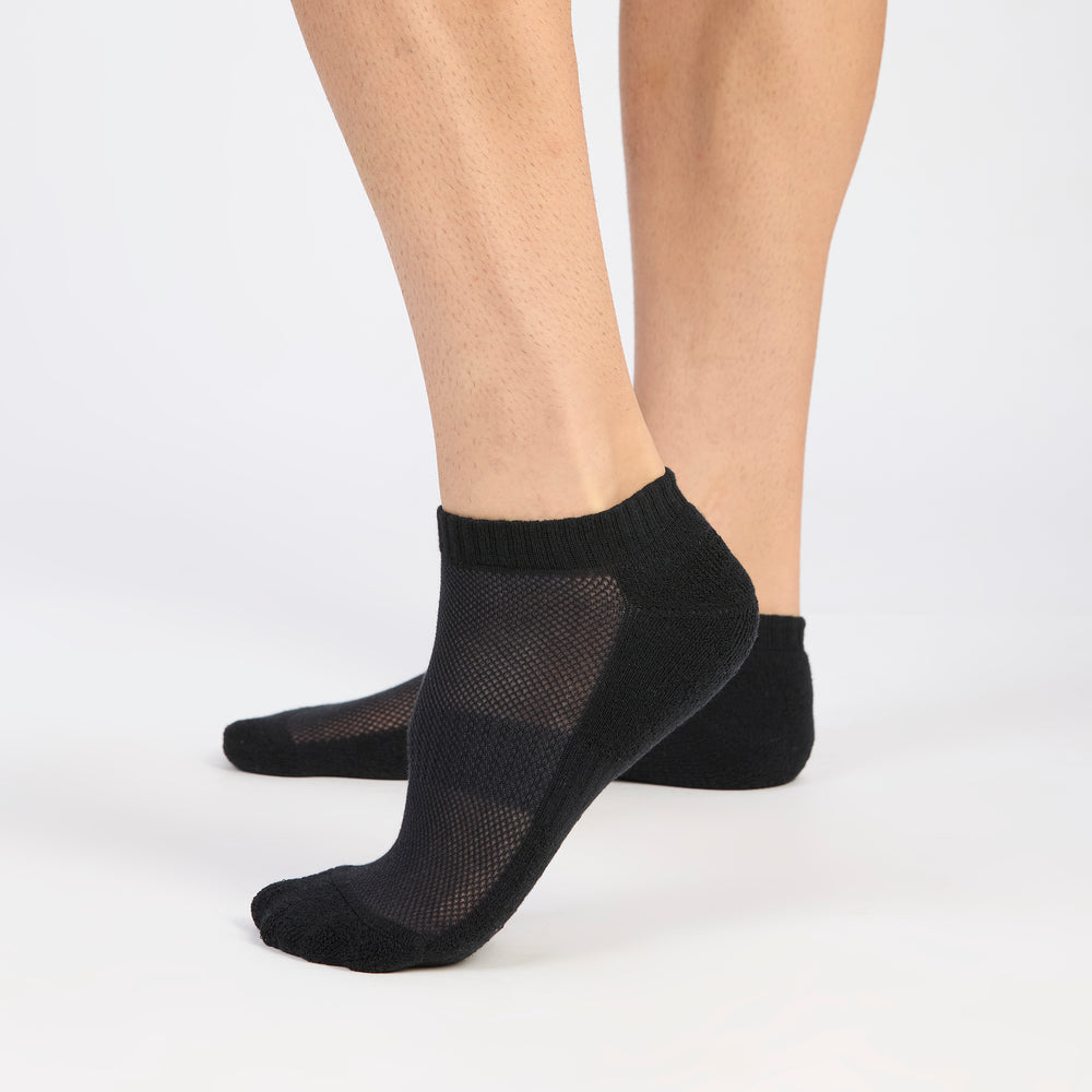 
                      
                        Men’s Half Cushioned Solid Ankle Socks
                      
                    