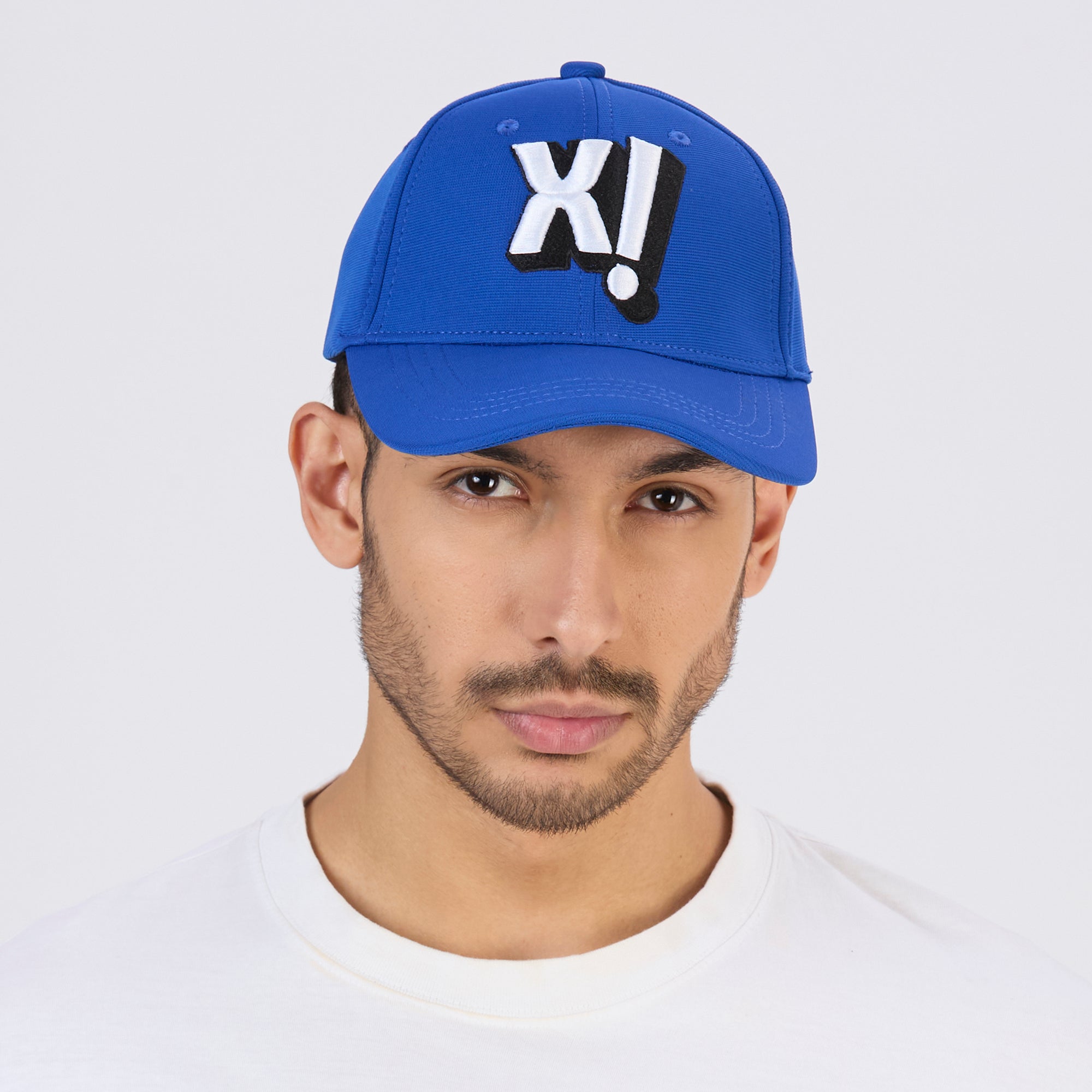 Ü bermensch 青キャップ G-DRAGON展示会 SKYBLUE 帽子 キャップ ÜBERMENSCH 青 - メルカリ