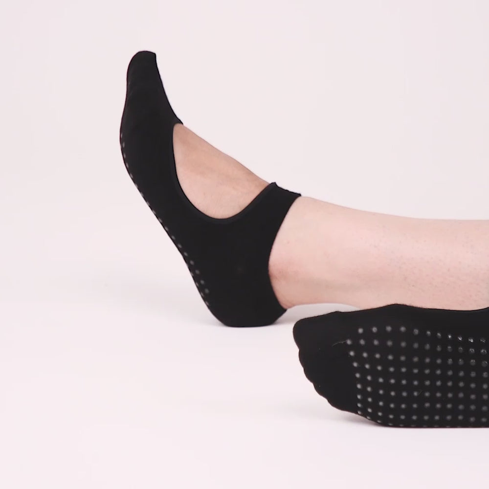 
                      
                        Load and play video in Gallery viewer, Women’s Anti Skid Yoga Socks
                      
                    